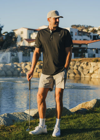 Light grey modern golf walk shorts made with ultra-lightweight four-way stretch fabric.