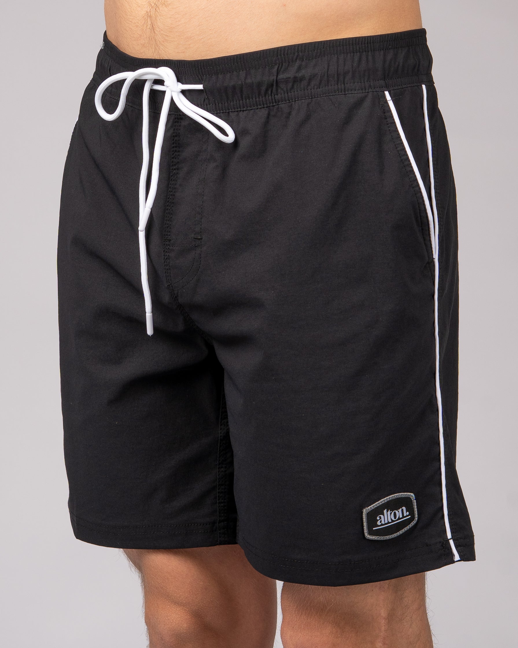 19" Lima Boardshorts - Black