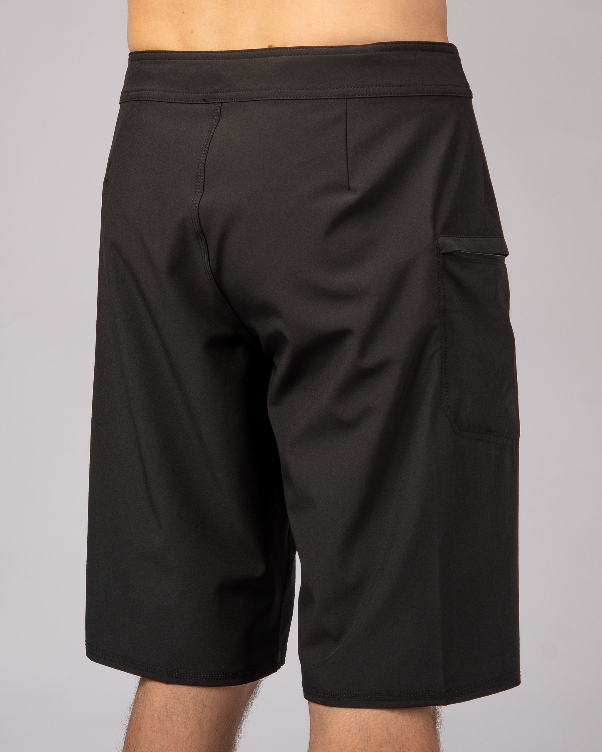 21" Lennox Boardshorts - Black