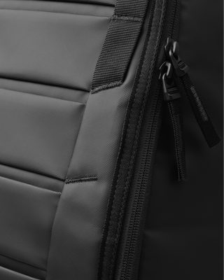 DB Journey Hugger Backpack 30L Black Out