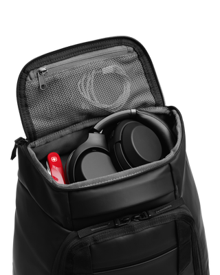 DB Journey Hugger Backpack 30L Black Out