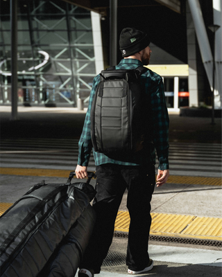 DB Journey Hugger Backpack 30L Black Out