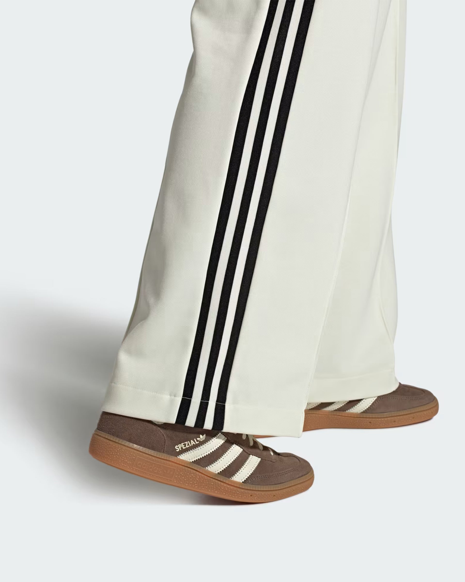 Adidas Women's Handball Spezial Shoe - Earth Strata/Off White/Gum