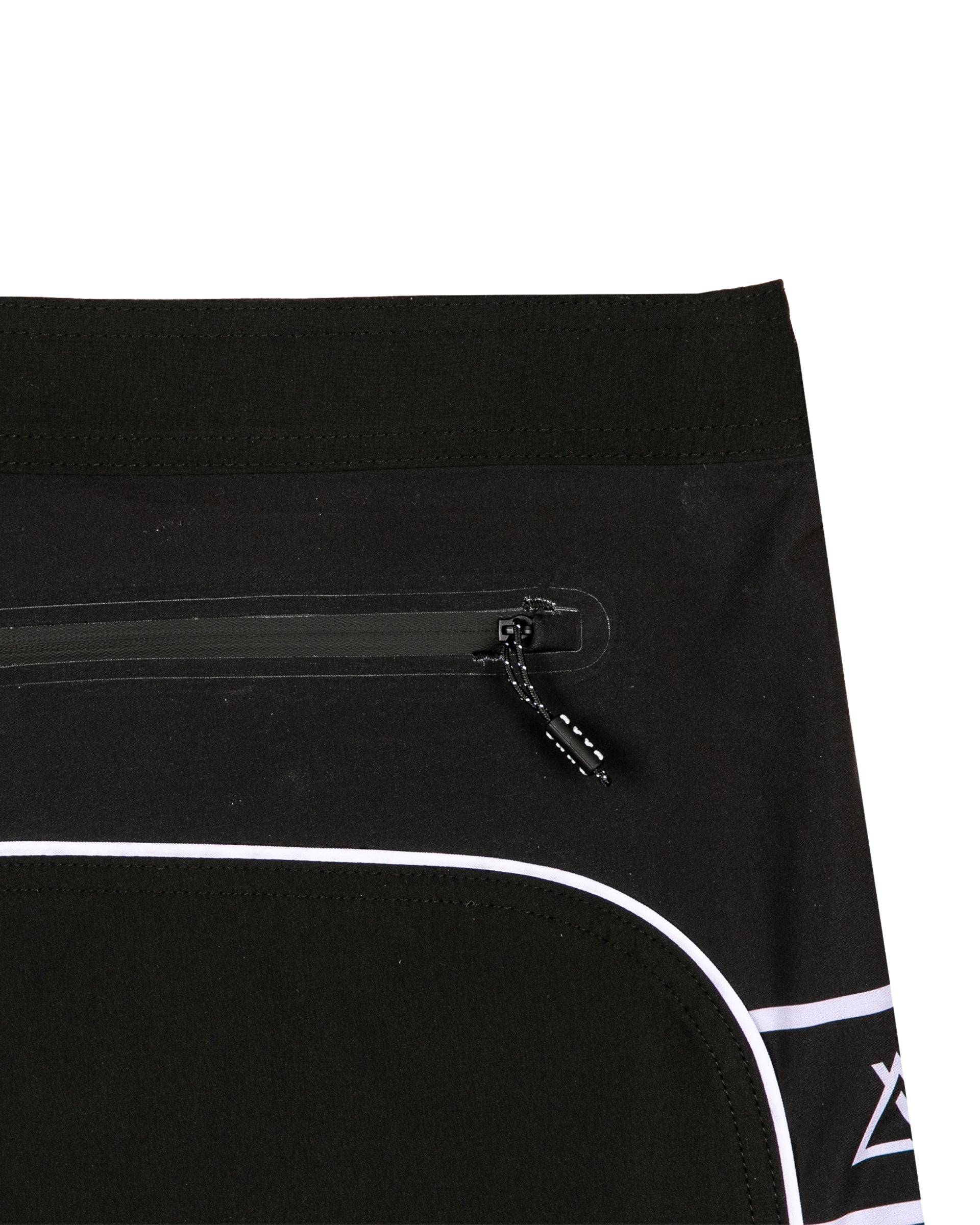 AVVA Hole Shot 20" Boardshorts - Black