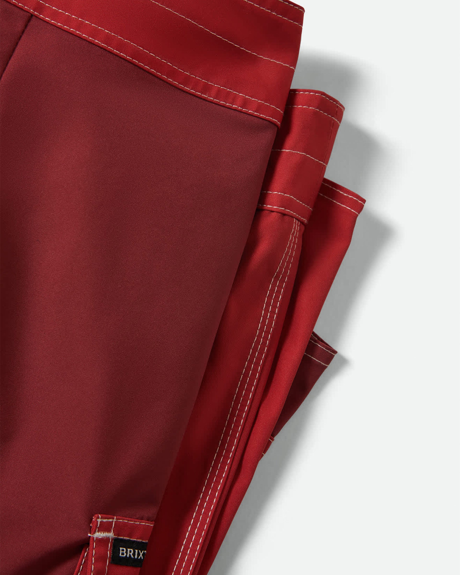 Brixton Classic 17" Trunk - Adrenaline Rush/Robust Red