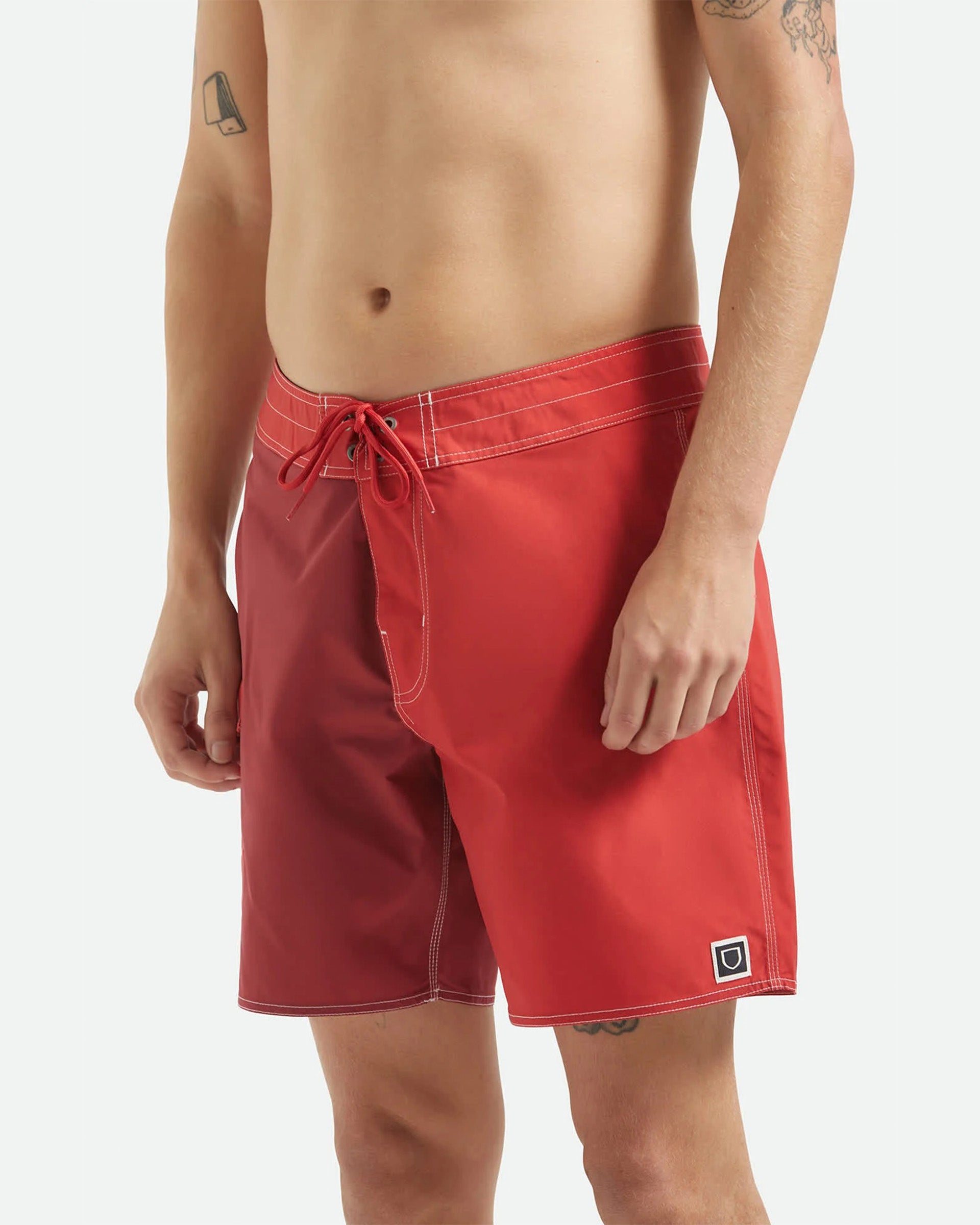Brixton Classic 17" Trunk - Adrenaline Rush/Robust Red
