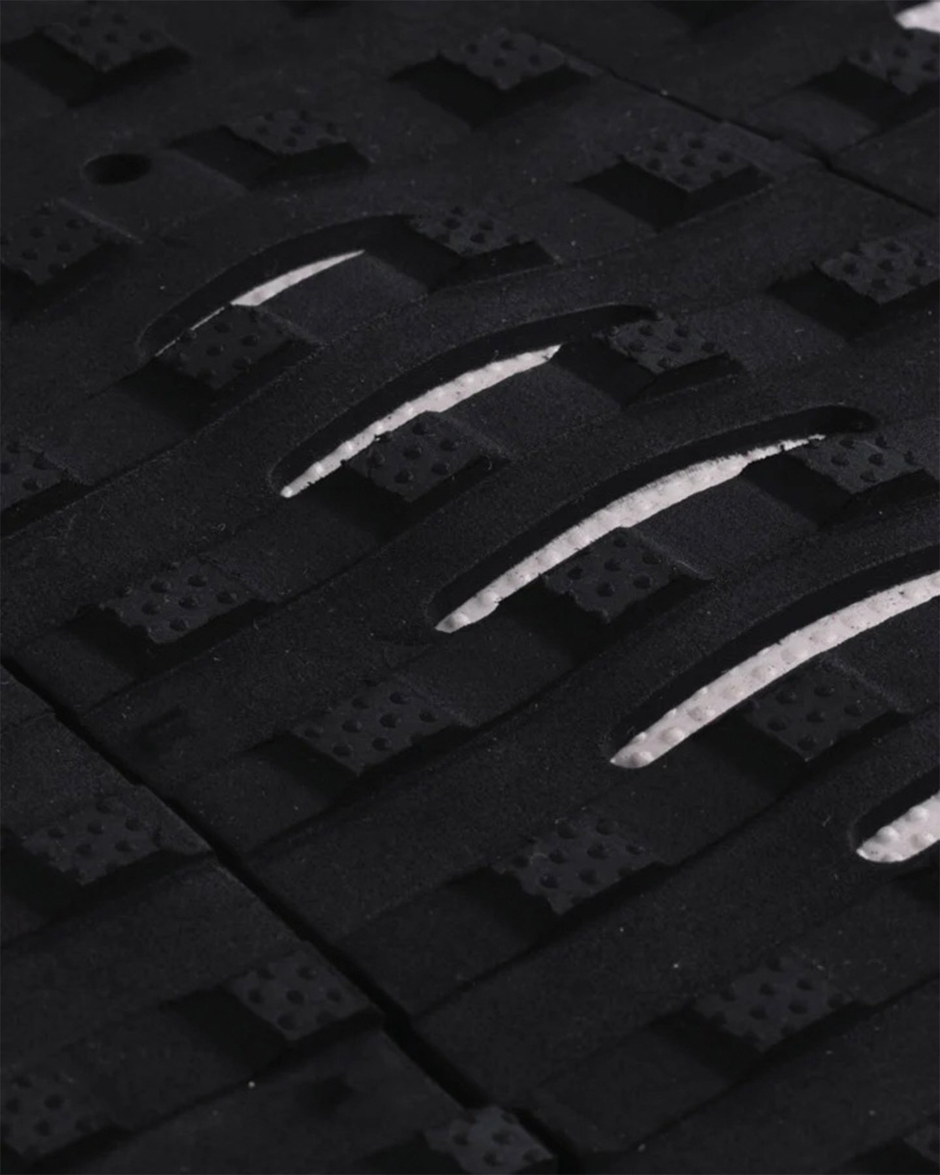 Mick Fanning Signature Loc-Lite Pad - Black