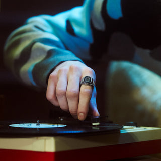 CRW001-1 Ring Watch