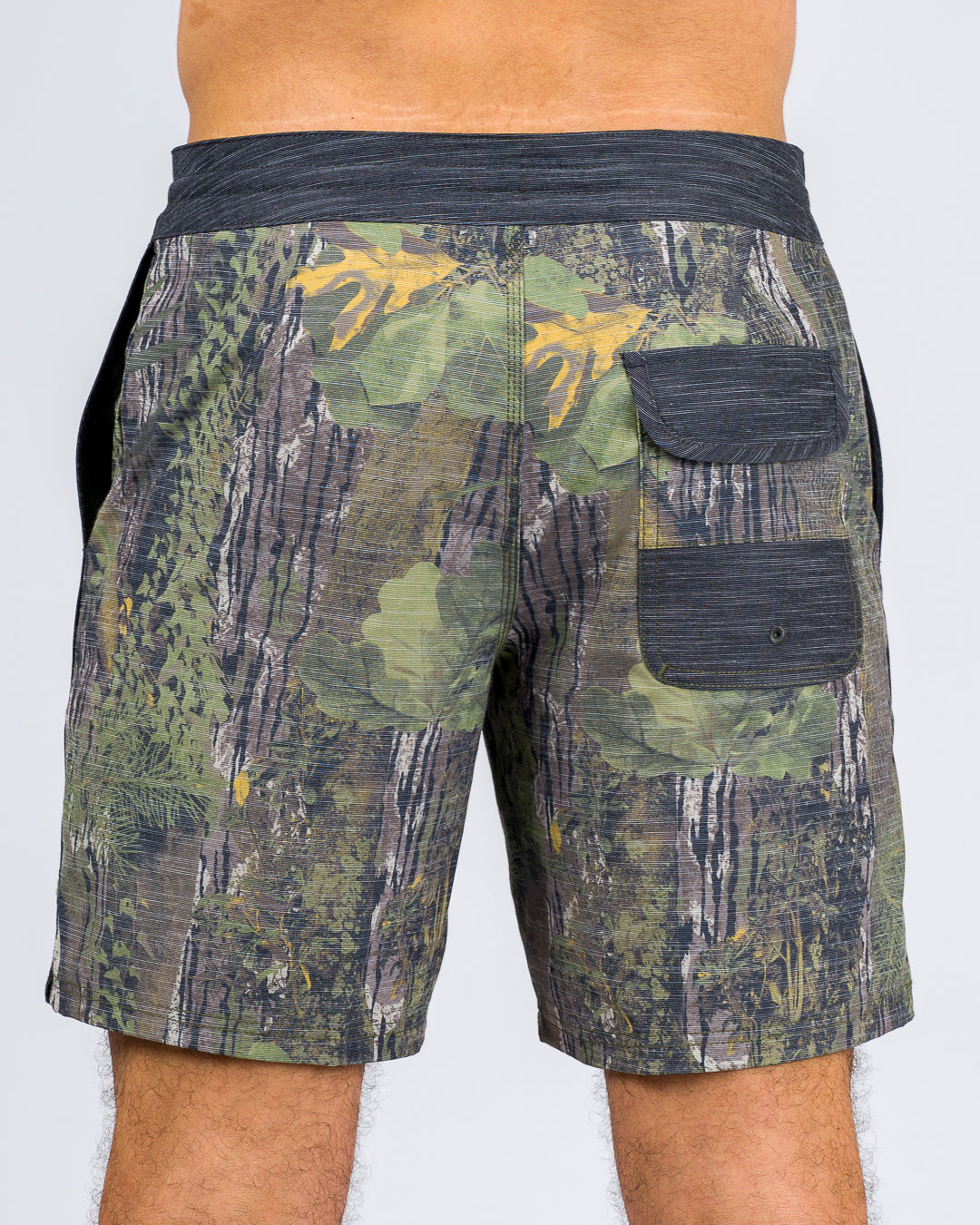 Jack's Surfboards Men's Subtropic 18" Boardshorts - Camo