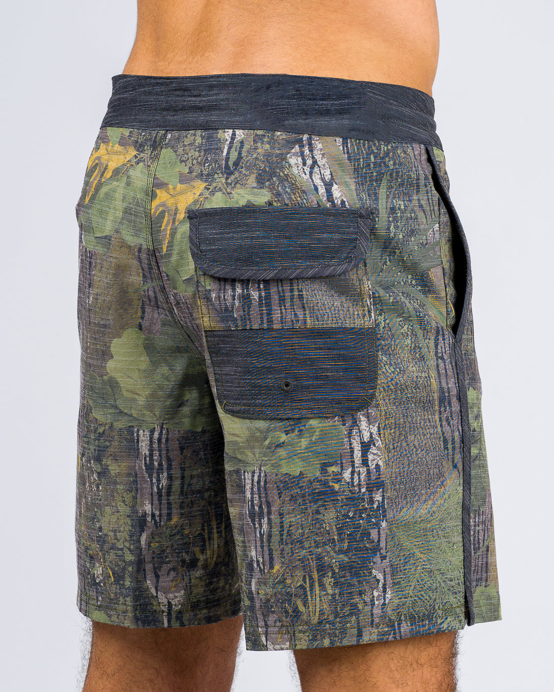 Jack's Surfboards Men's Subtropic 18" Boardshorts - Camo