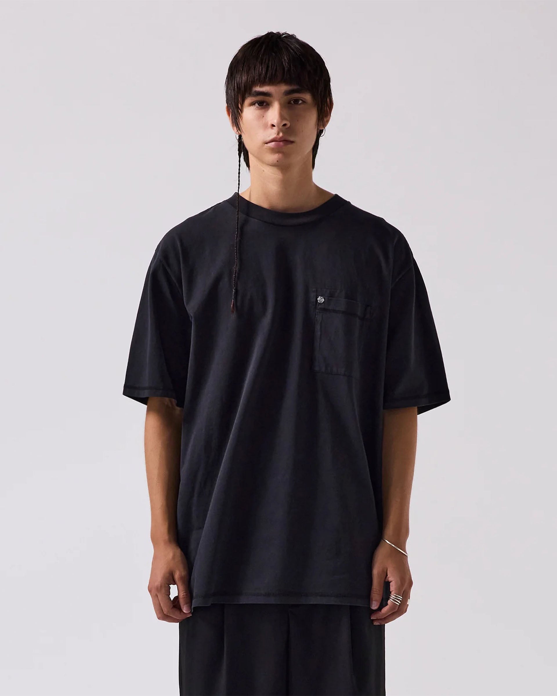 Former Men's CA Oversized Pocket Short Sleeve T-Shirt - Washed Black
