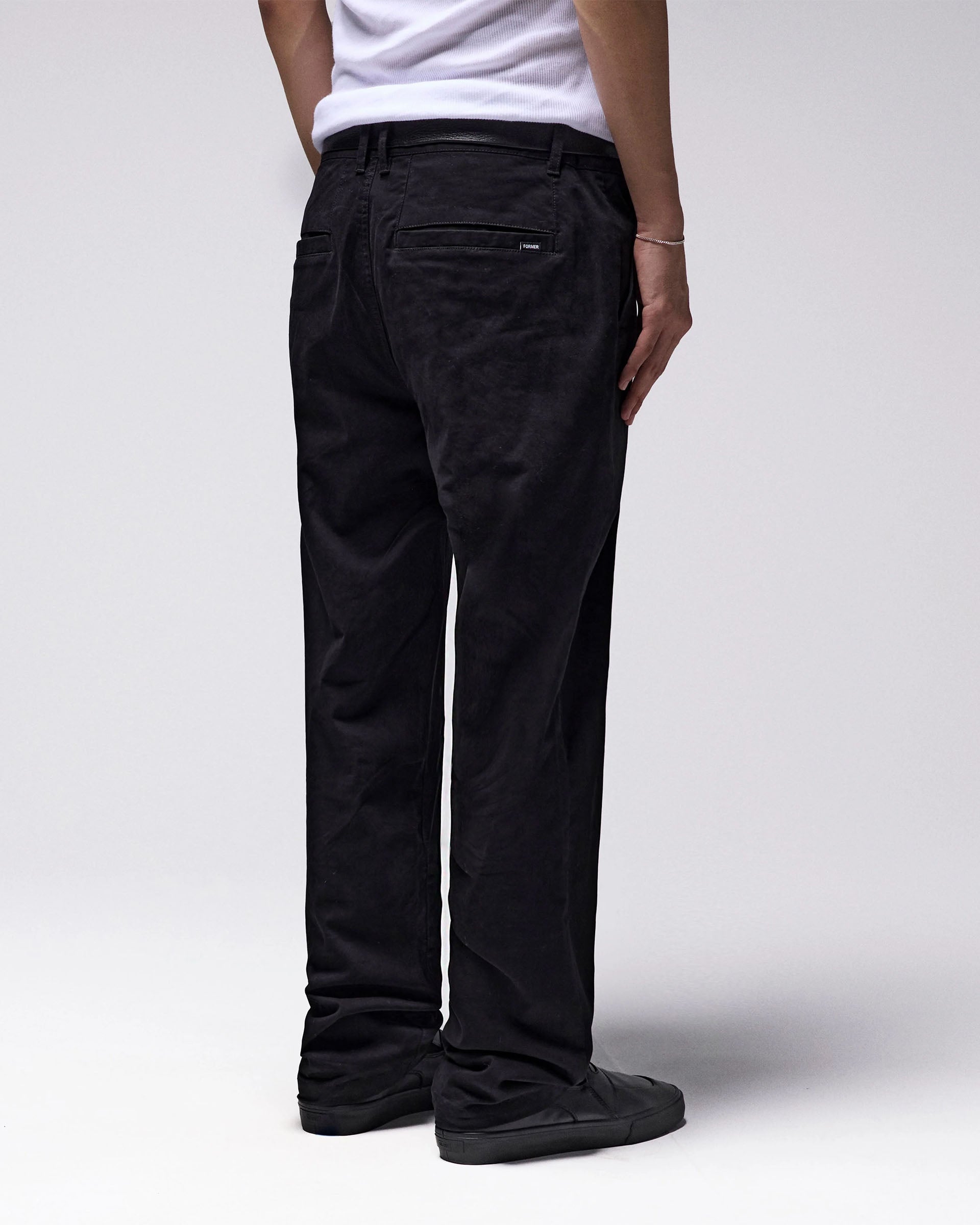 Former Legacy Chino Pant - Black
