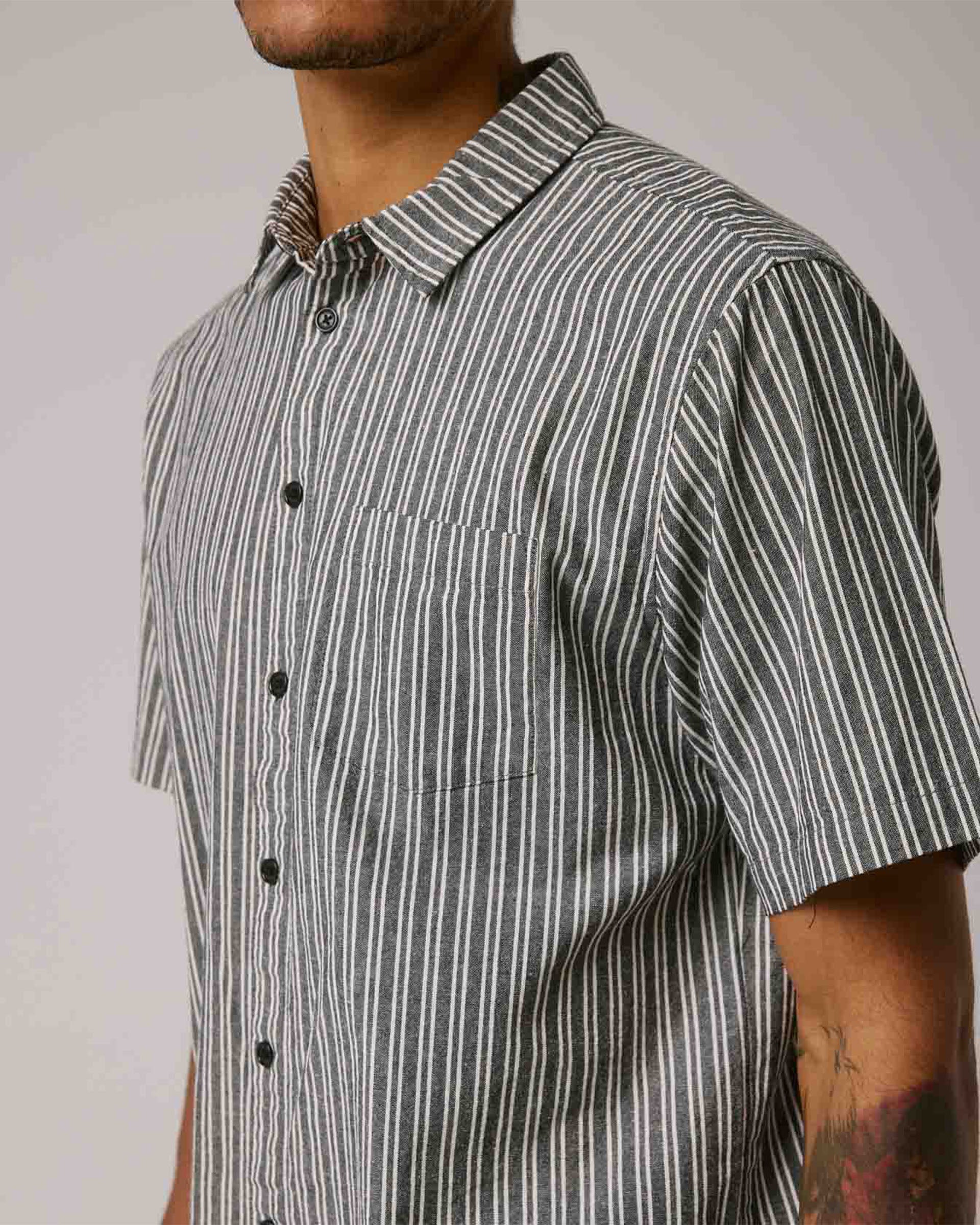 Reynolds Striped S/S Shirt - Black