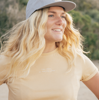 Manera Women's T-Shirt