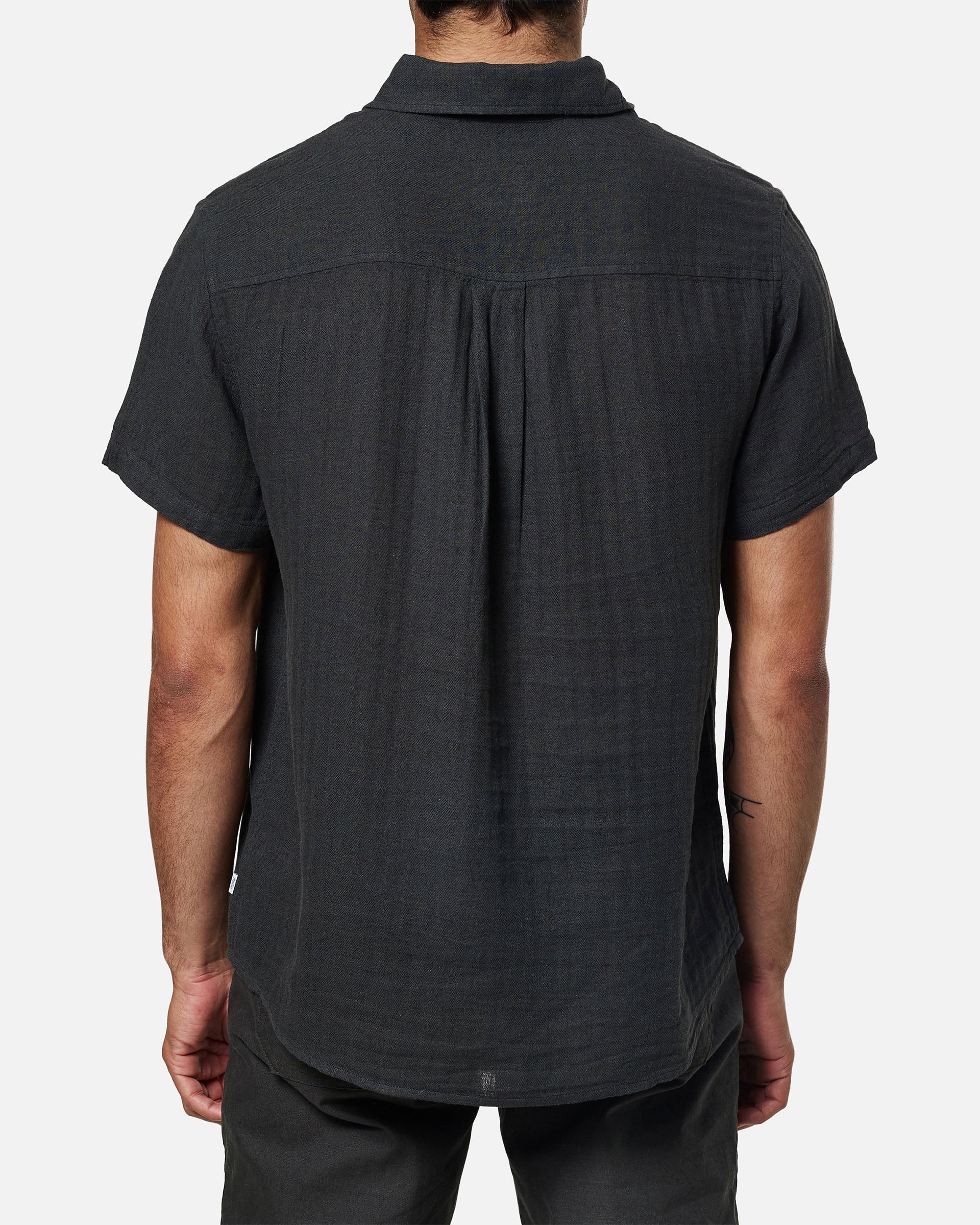 Katin Men's Alan Solid Short Sleeve Shirt