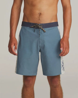 Stowaway Hybrid Trunk - Tempest Blue