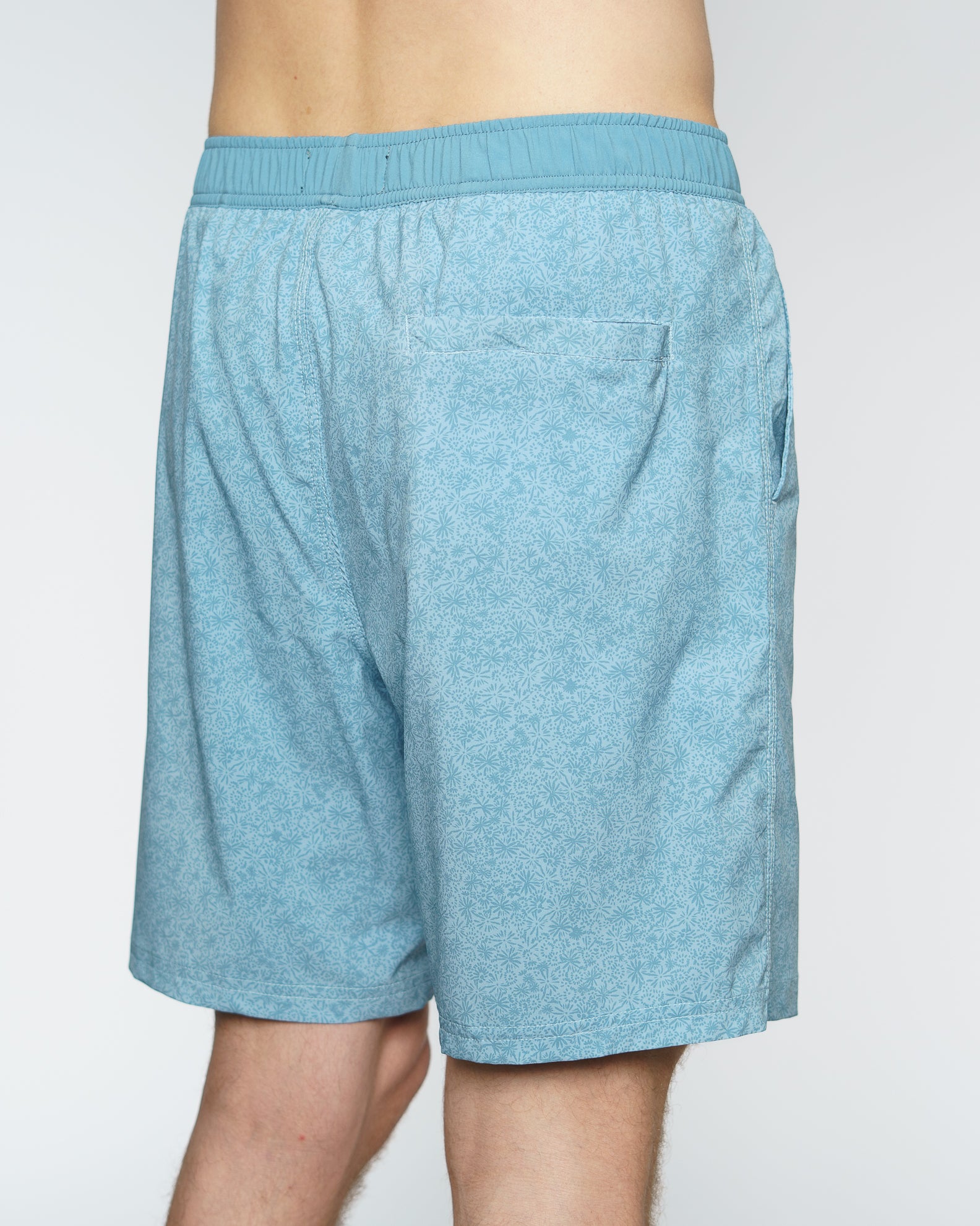 18" Levitate Floral Boardshorts - Sea Blue
