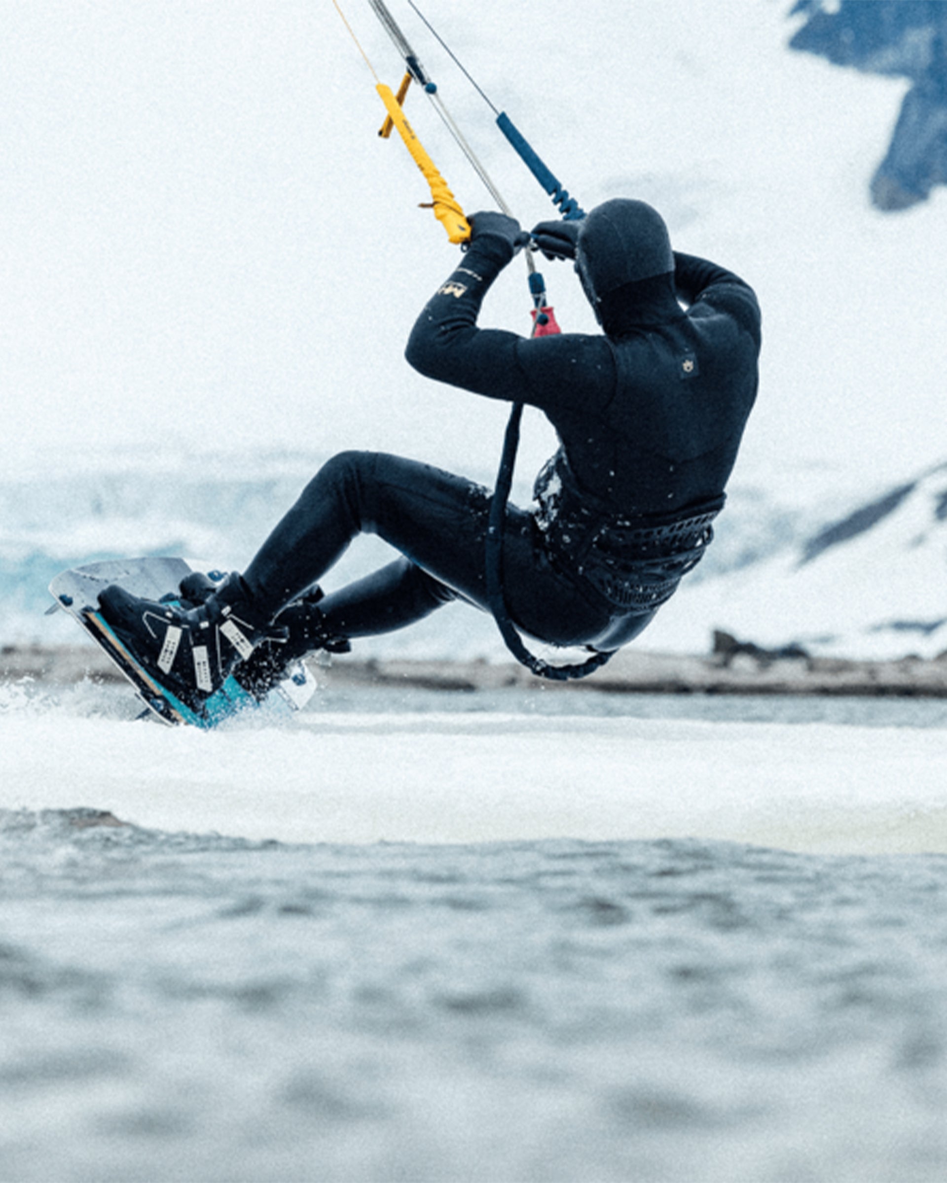 Manera Magma Steamer Hooded Front Zip 6/4mm Fullsuit Wetsuit