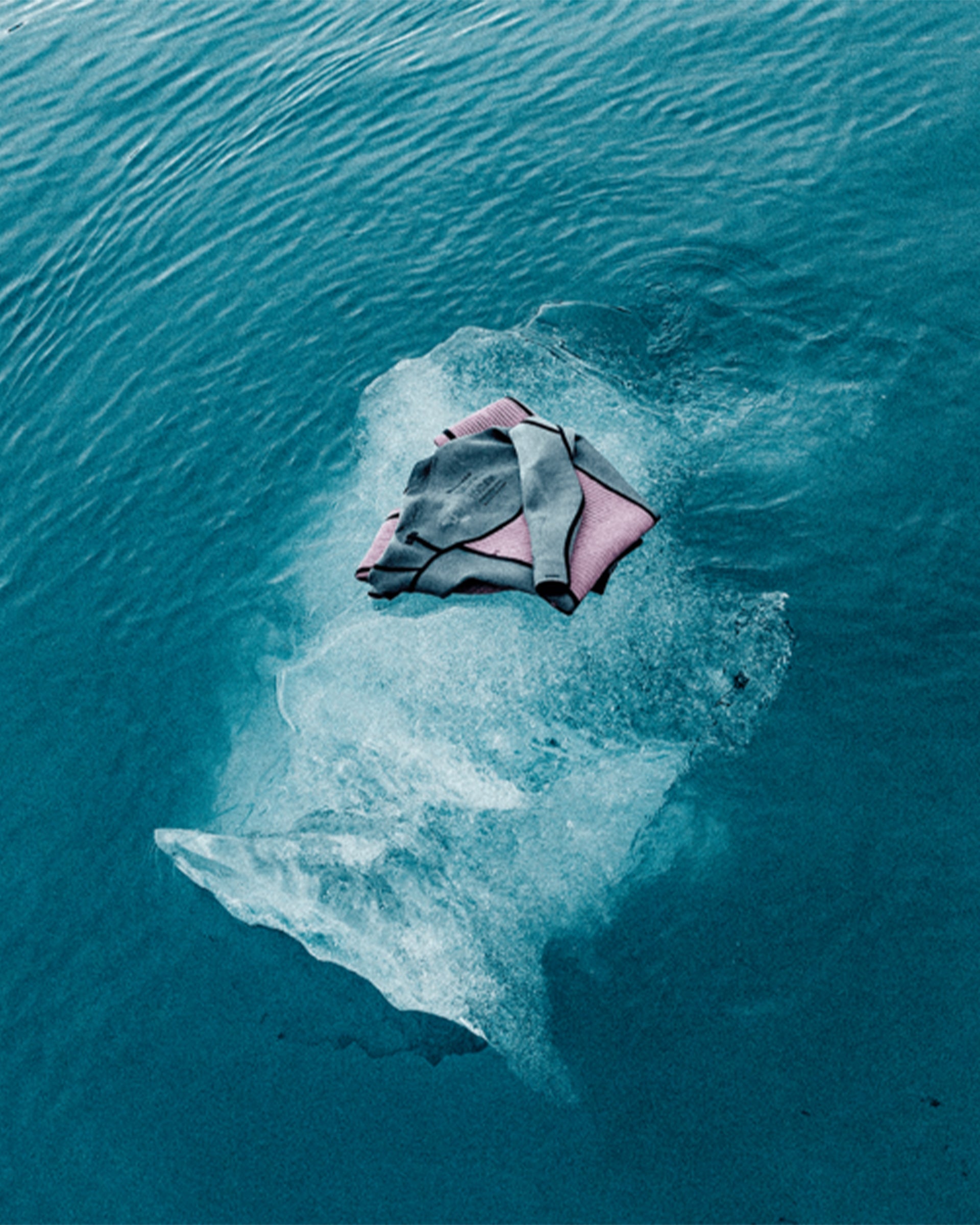 Manera Women's Magma Steamer Front Zip 5/4/3mm Fullsuit