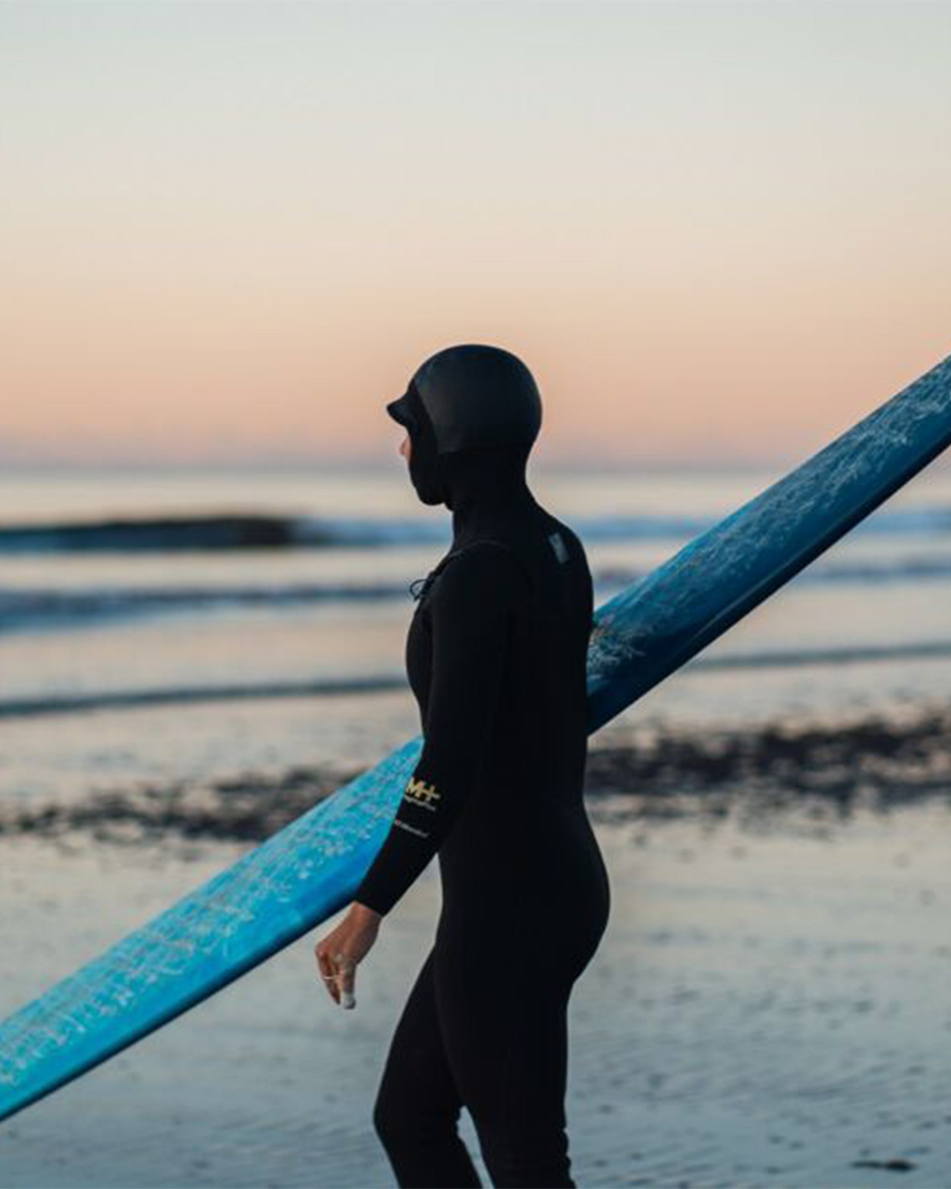 Manera Magma Steamer Hooded Front Zip 6/4mm Fullsuit