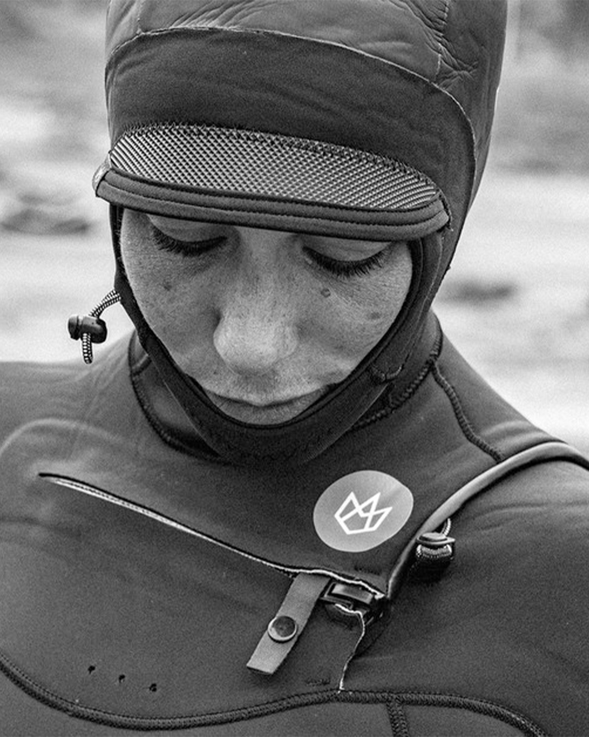 Women's Meteor Magma 5/4/3mm Steamer Hooded Fullsuit - 2022