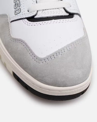 New Balance 550 Shoes - Black/White