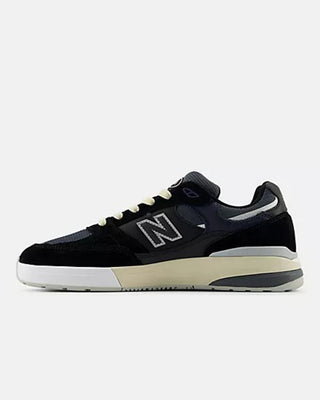 New Balance NB Numeric Andrew Reynolds 933 Shoe - Black With Eclipse