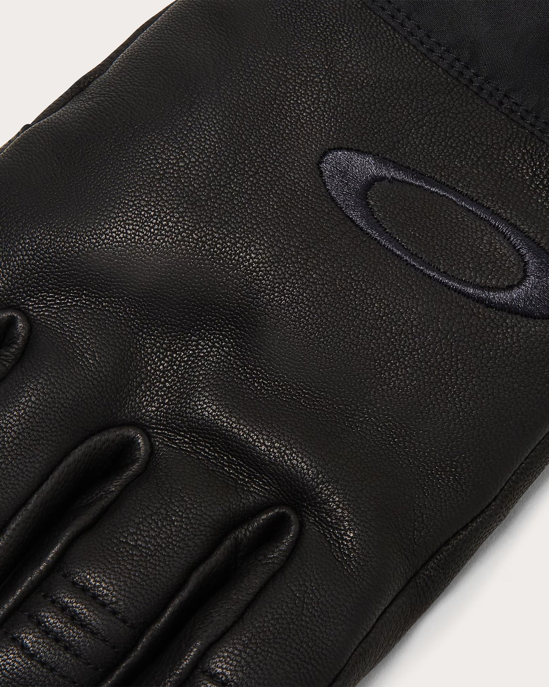 Oakley Ellipse Goatskin Gauntlet Gloves - Blackout