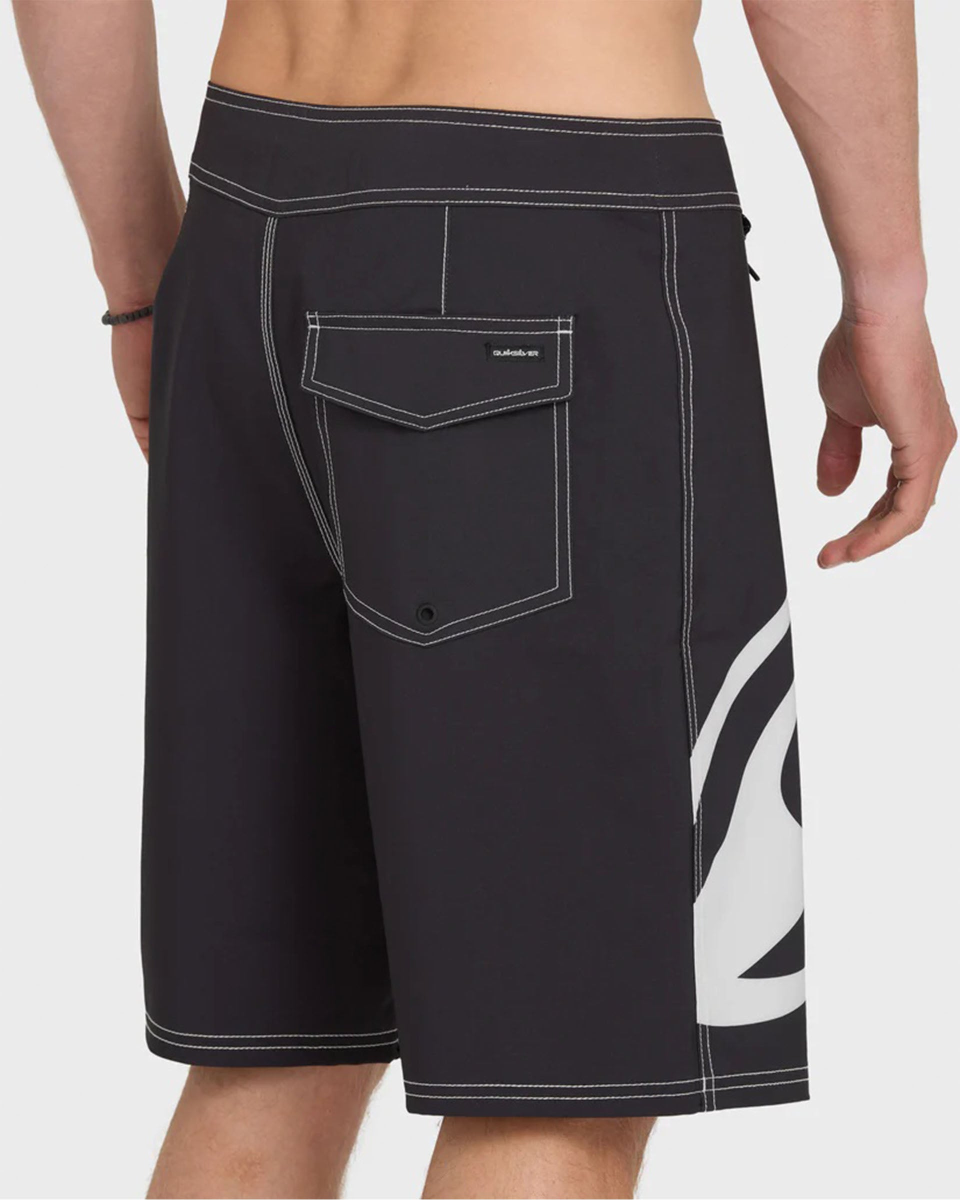 Quiksilver Young Guns Saturn Boss 21" Boardshorts - Black