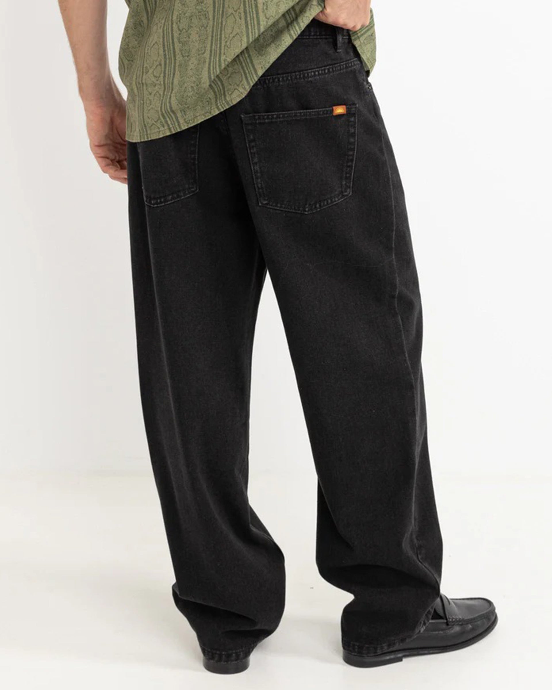 Essential Jean - Worn Black – Jack's Surfboards