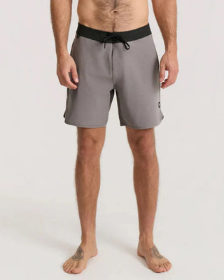 Roark Chiller Scallop 17" Boardshorts - Shark