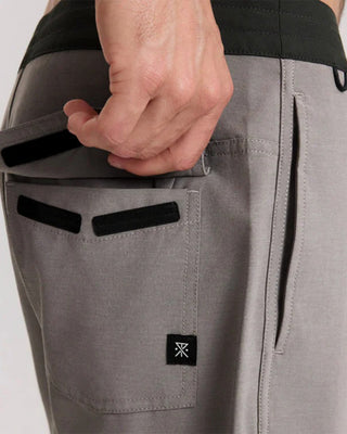 Roark Chiller Scallop 17" Boardshorts - Shark