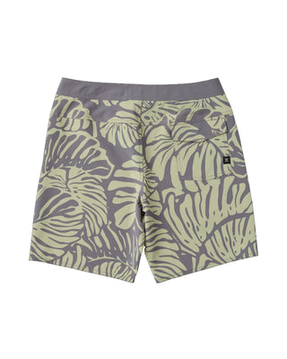 Roark Passage 18.5" Boardshorts - Shark
