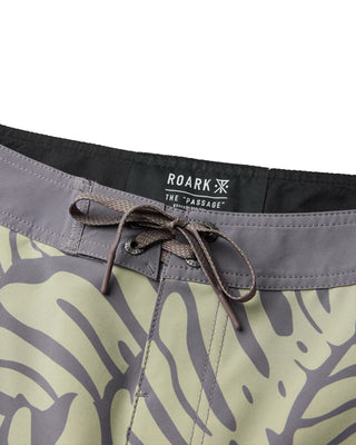 Roark Passage 18.5" Boardshorts - Shark