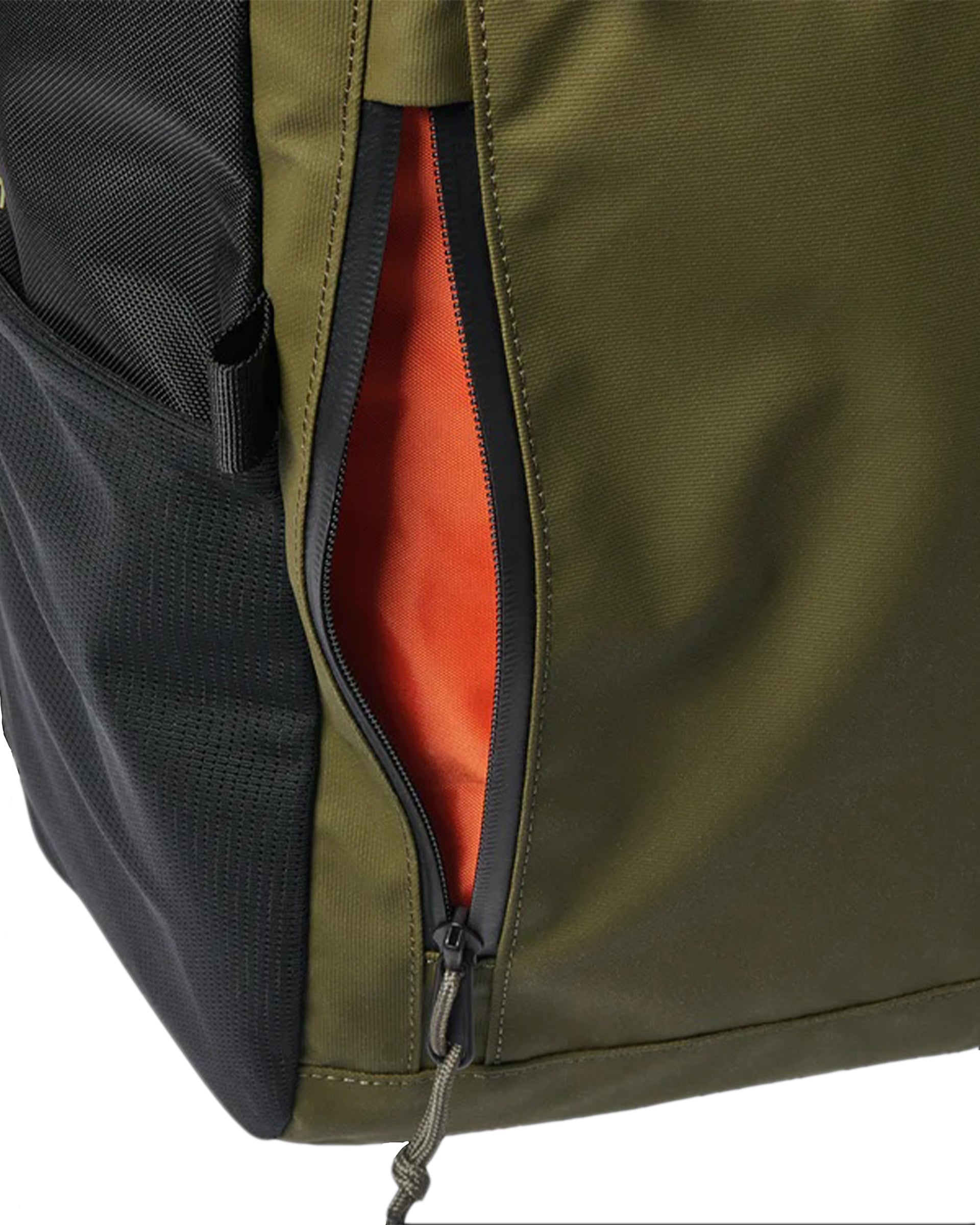 Passenger 27L 2.0 Bag