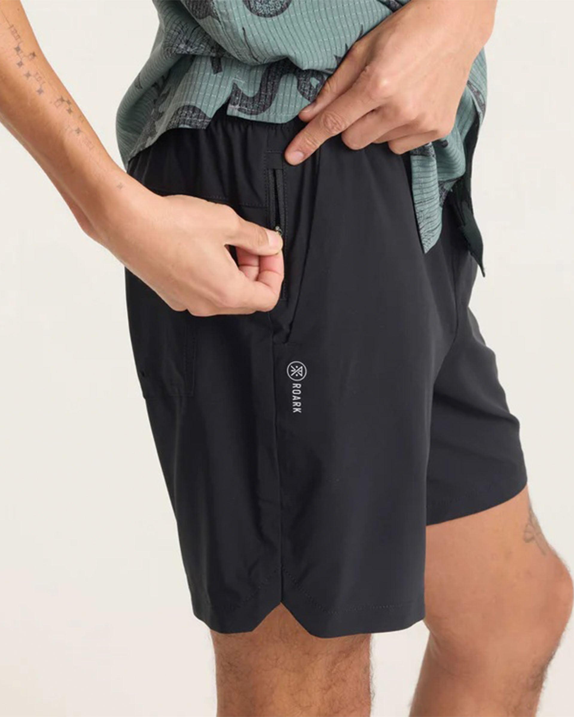 Roark Serrano 7" Shorts