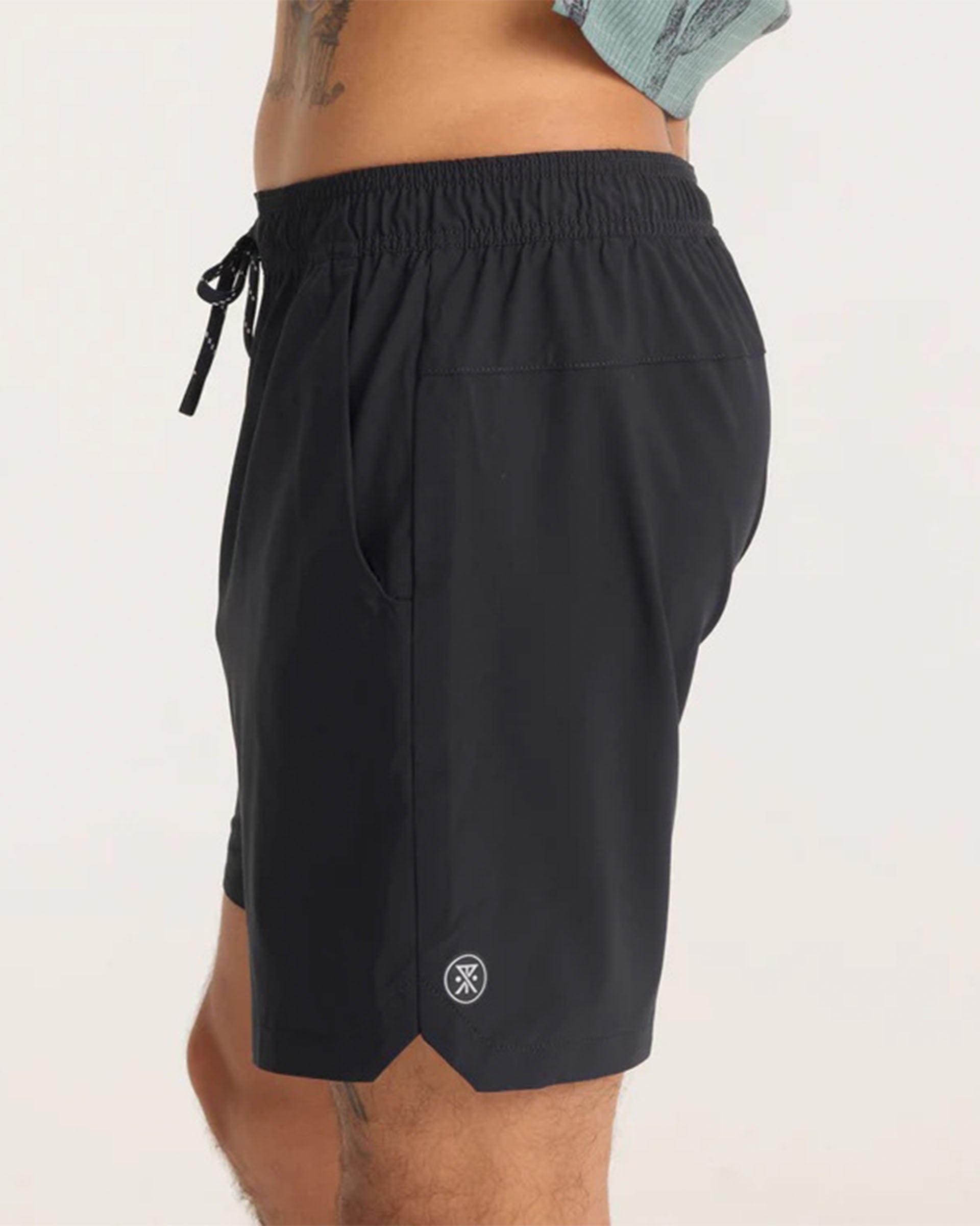 Roark Serrano 7" Shorts