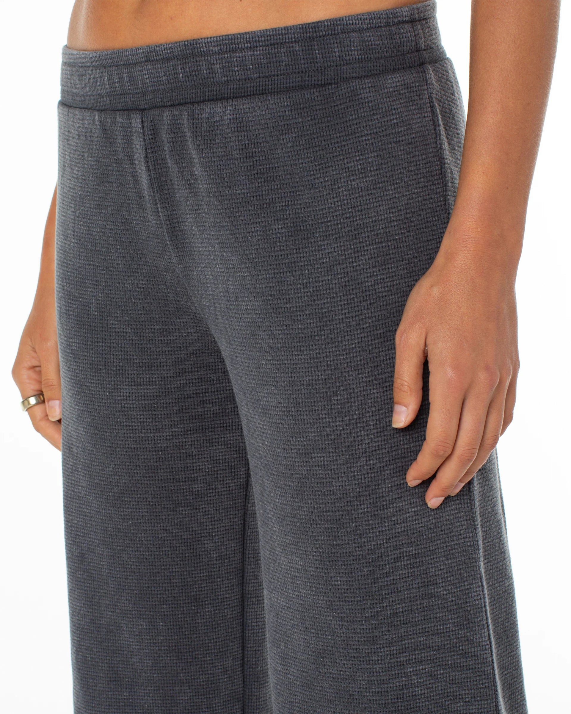 Roxy Women's Cool Serenity Pant - Phantom