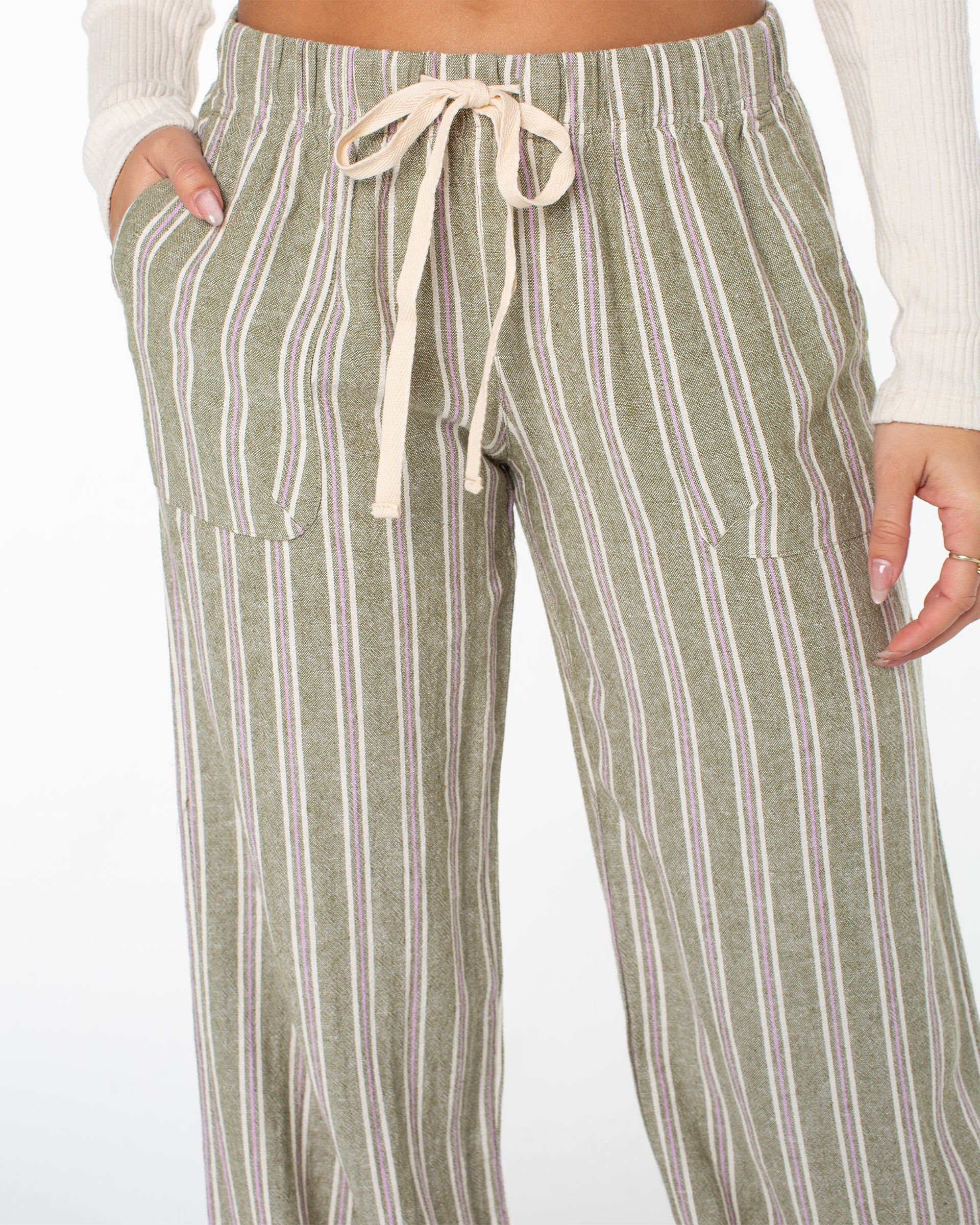 Roxy Women's Lagoon Cargo Pant - Four Leaf Clover