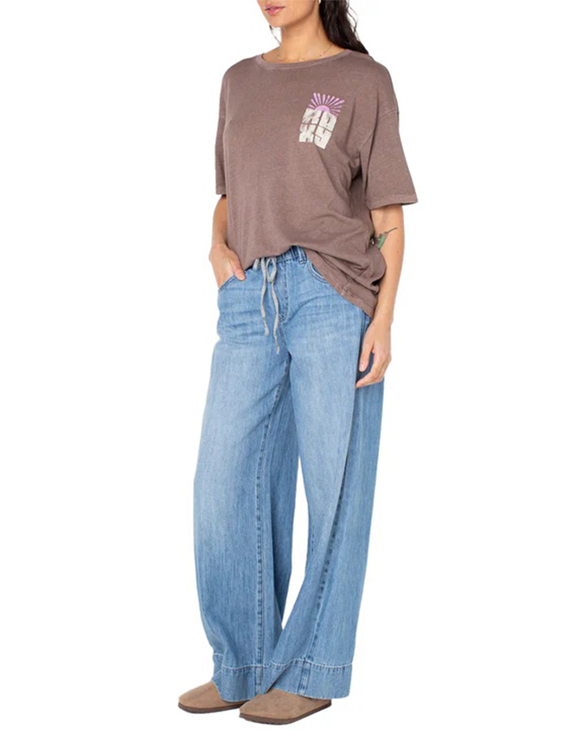 Roxy Women's Stay Salty GBFC T-Shirt - Tiramisu