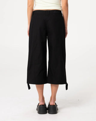 Women's Cameron Low Rise Relaxed Capri Pant - Black