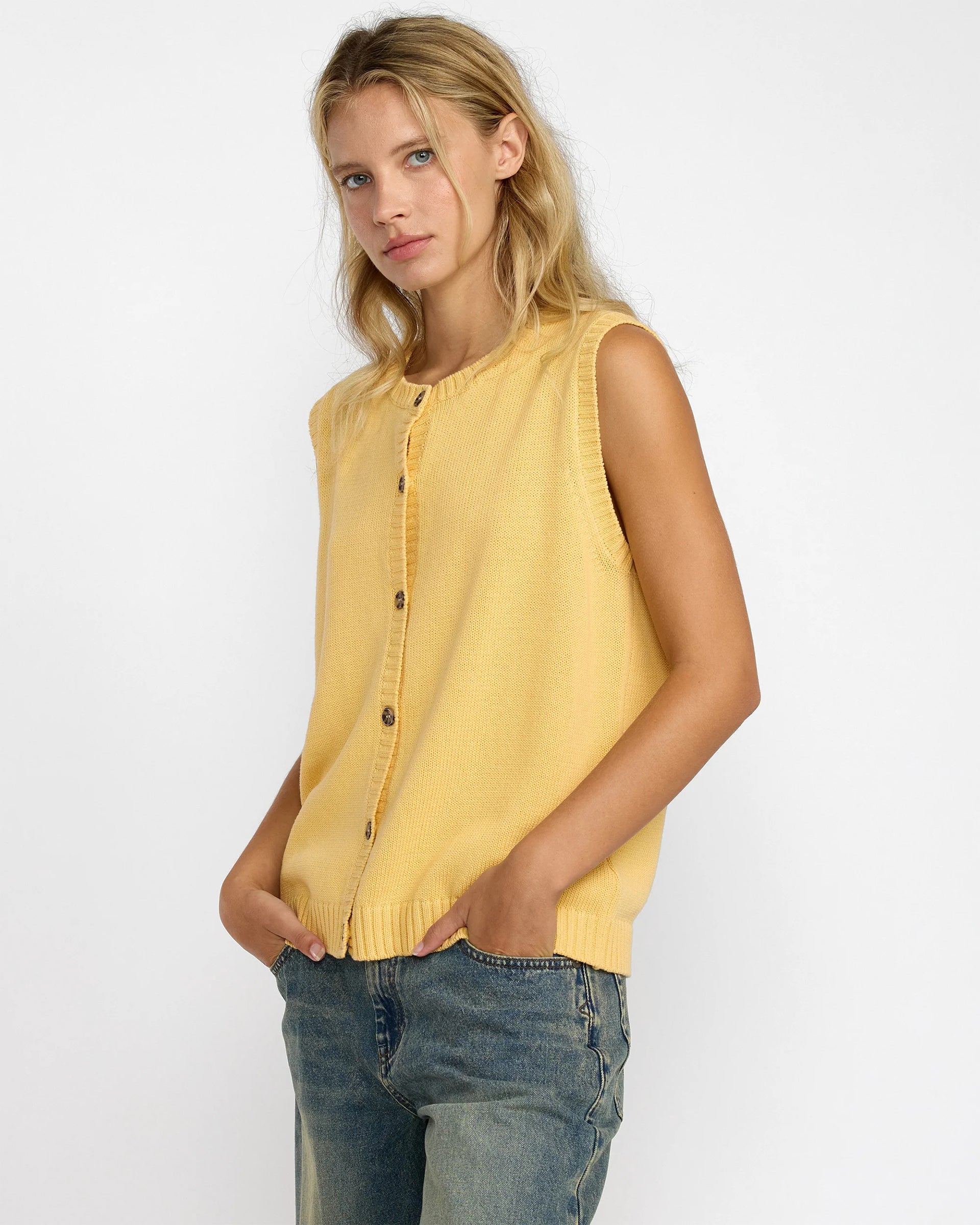 Carrie Sweater Vest - Sanddune