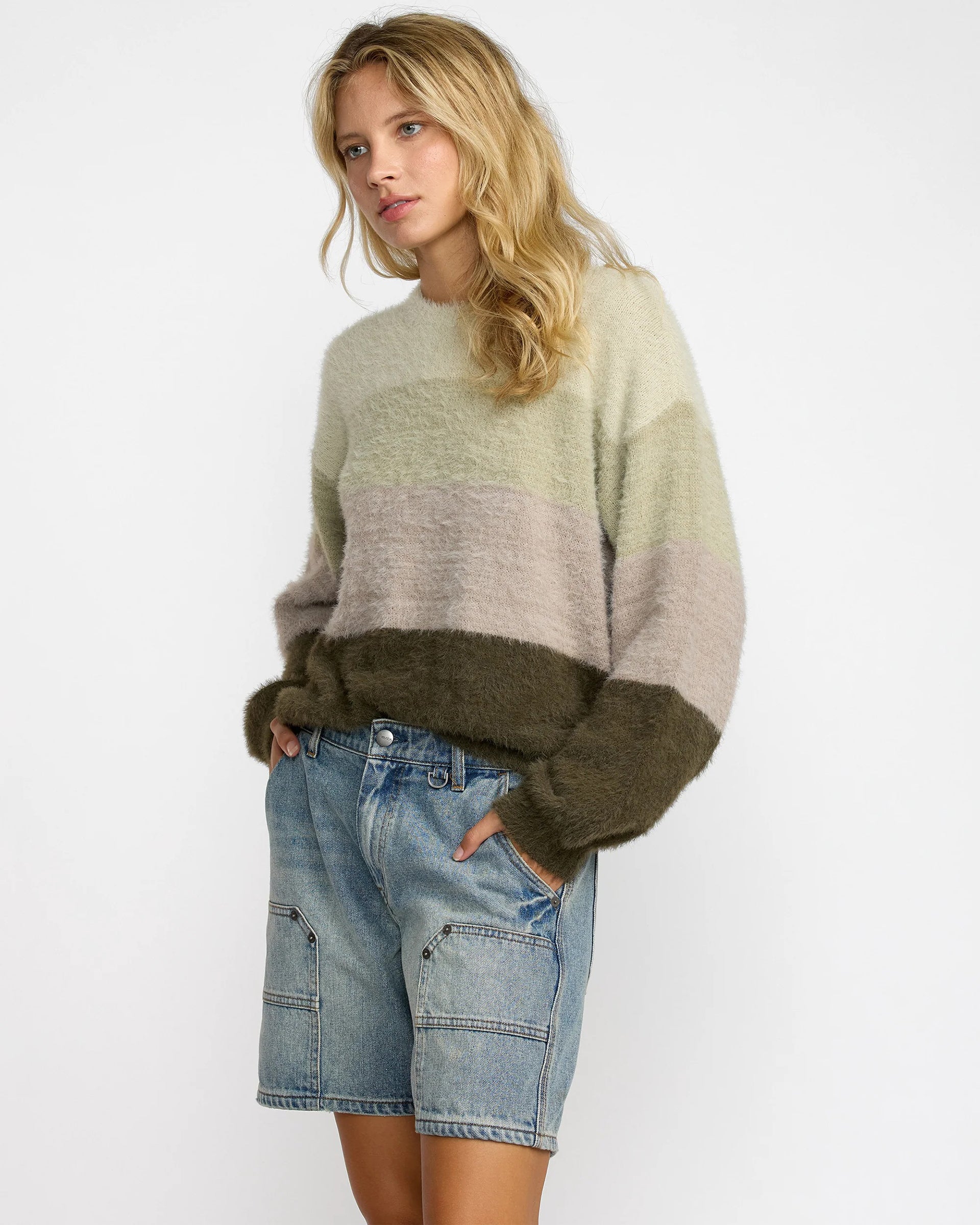 RVCA Women's Chainmail Short II - Light Vintage Indigo