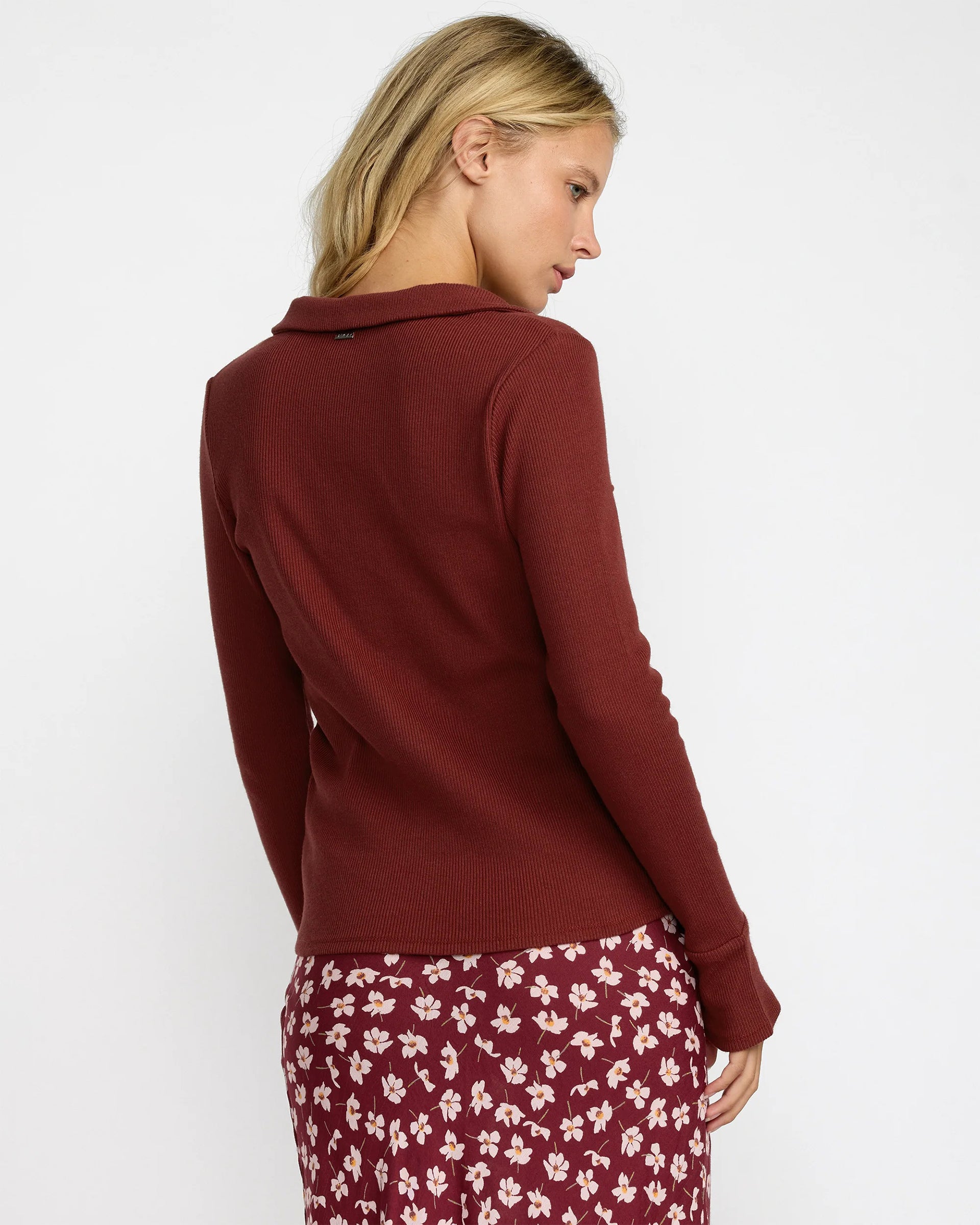 RVCA Women's Devine Knit - Cranberry