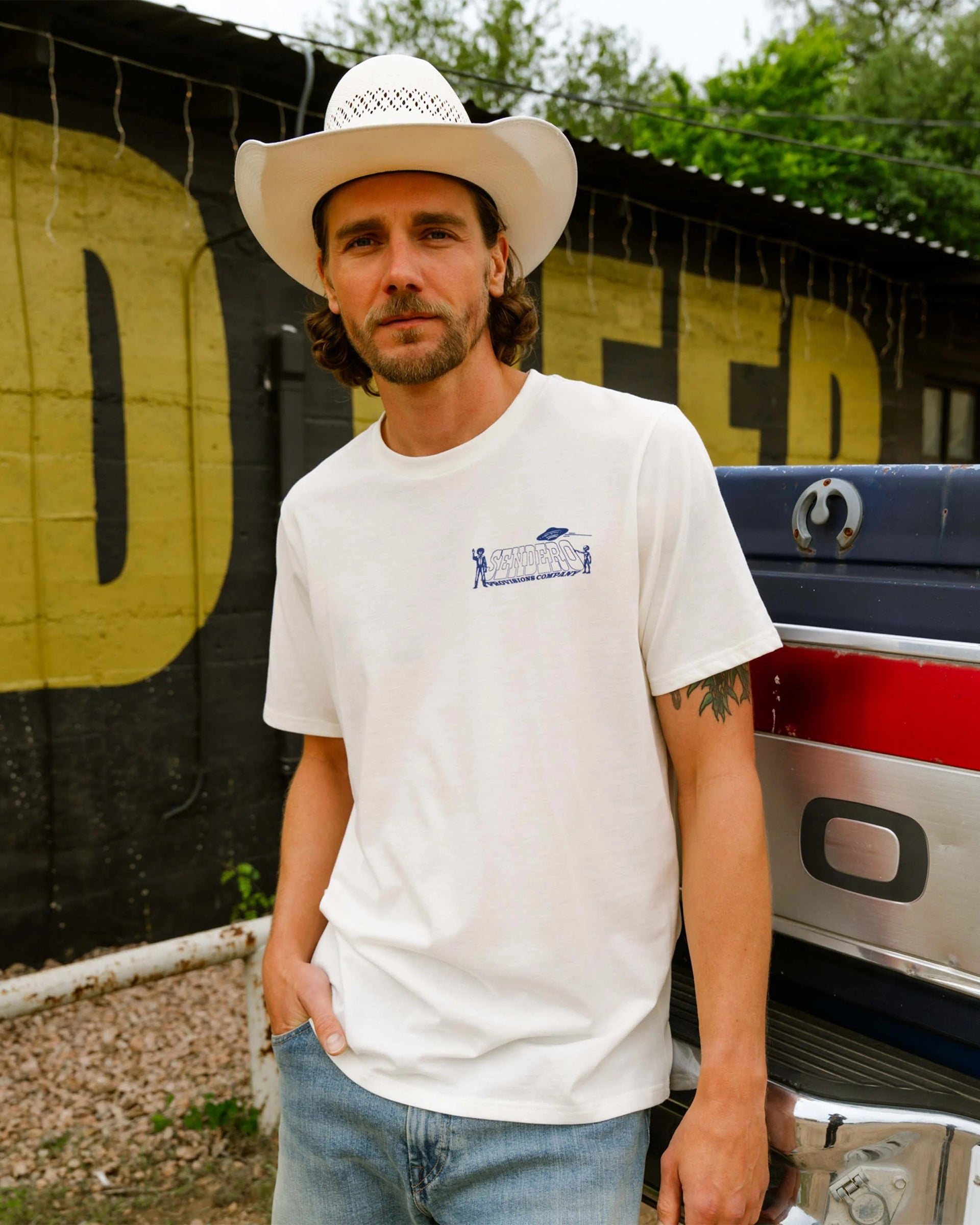 Sendero Provisions Co. Cowboy Lift Off Short Sleeve T-Shirt - Vintage White