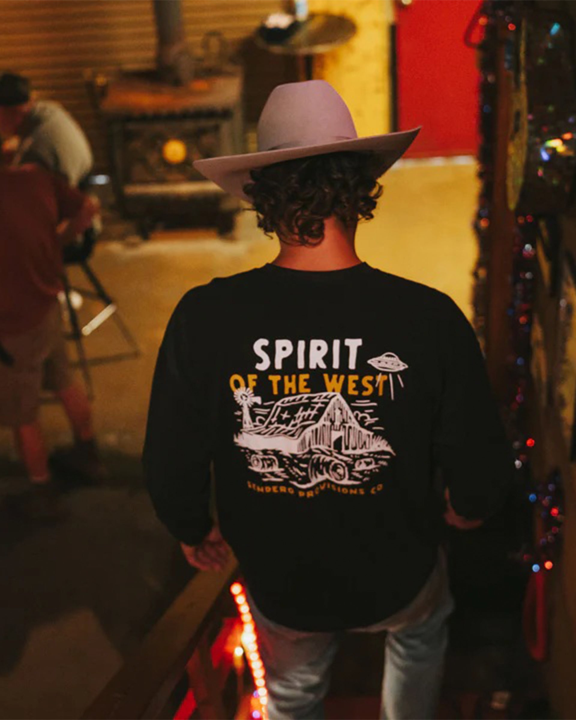 Sendero Provisions Co. High Plains Sweatshirt - Black