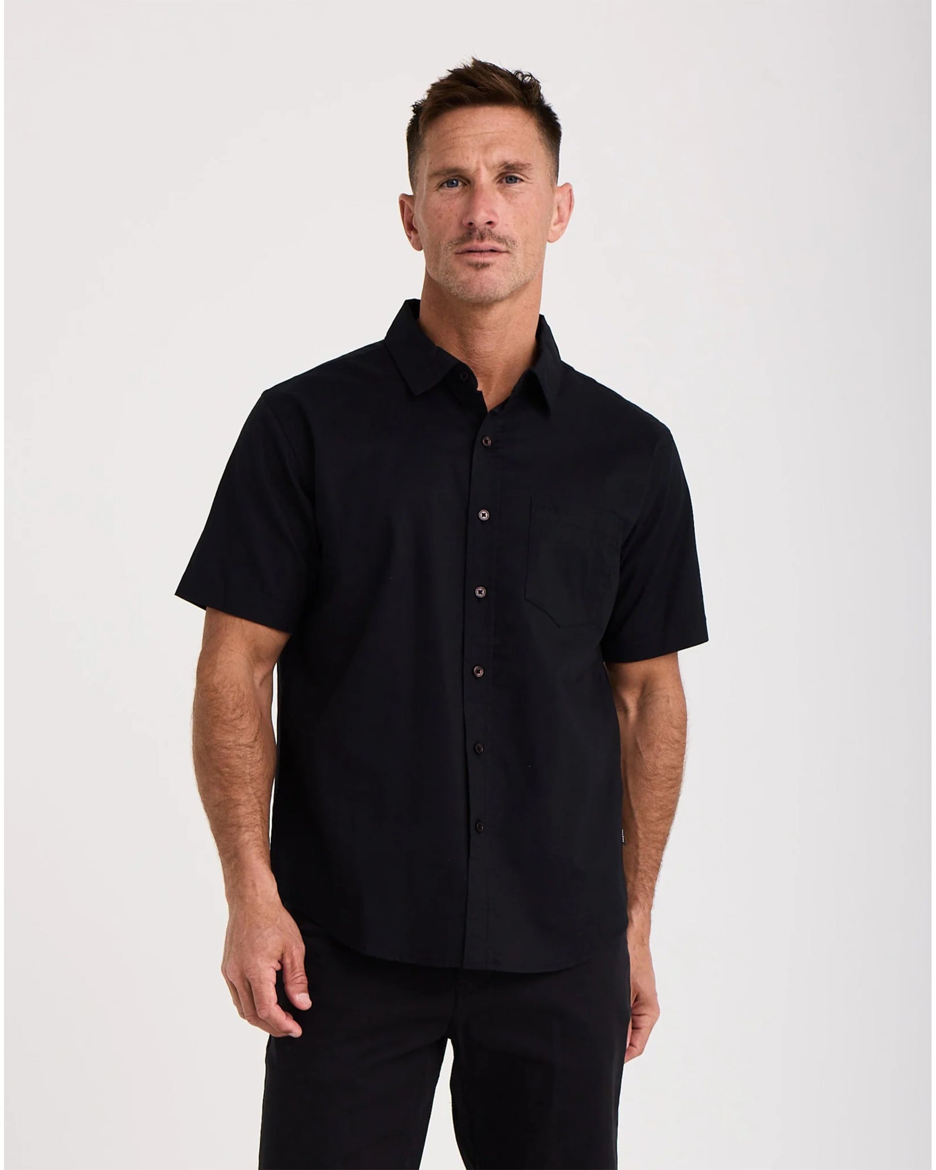 Everyday Oxford S/S Shirt - Pitch Black