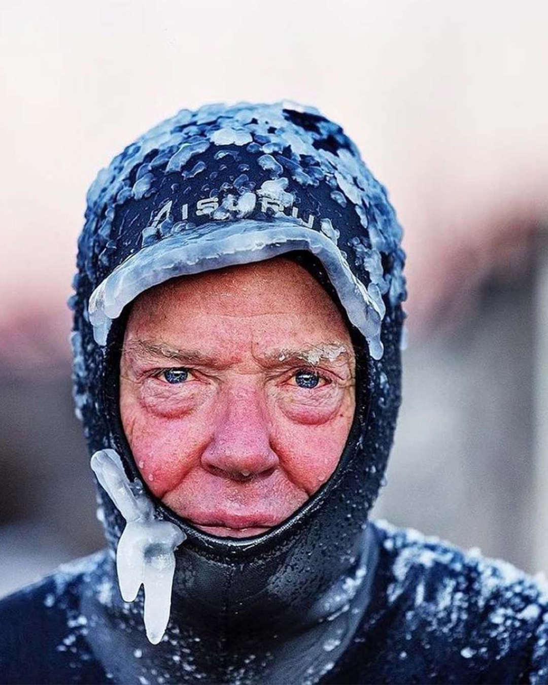 Isurus Men's Ti Alpha 5.4 Hooded Wetsuit