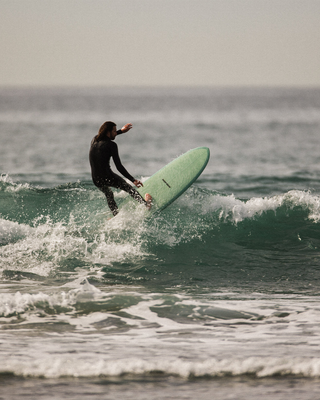 Roger Hinds Tomago Mid-Length Surfboard