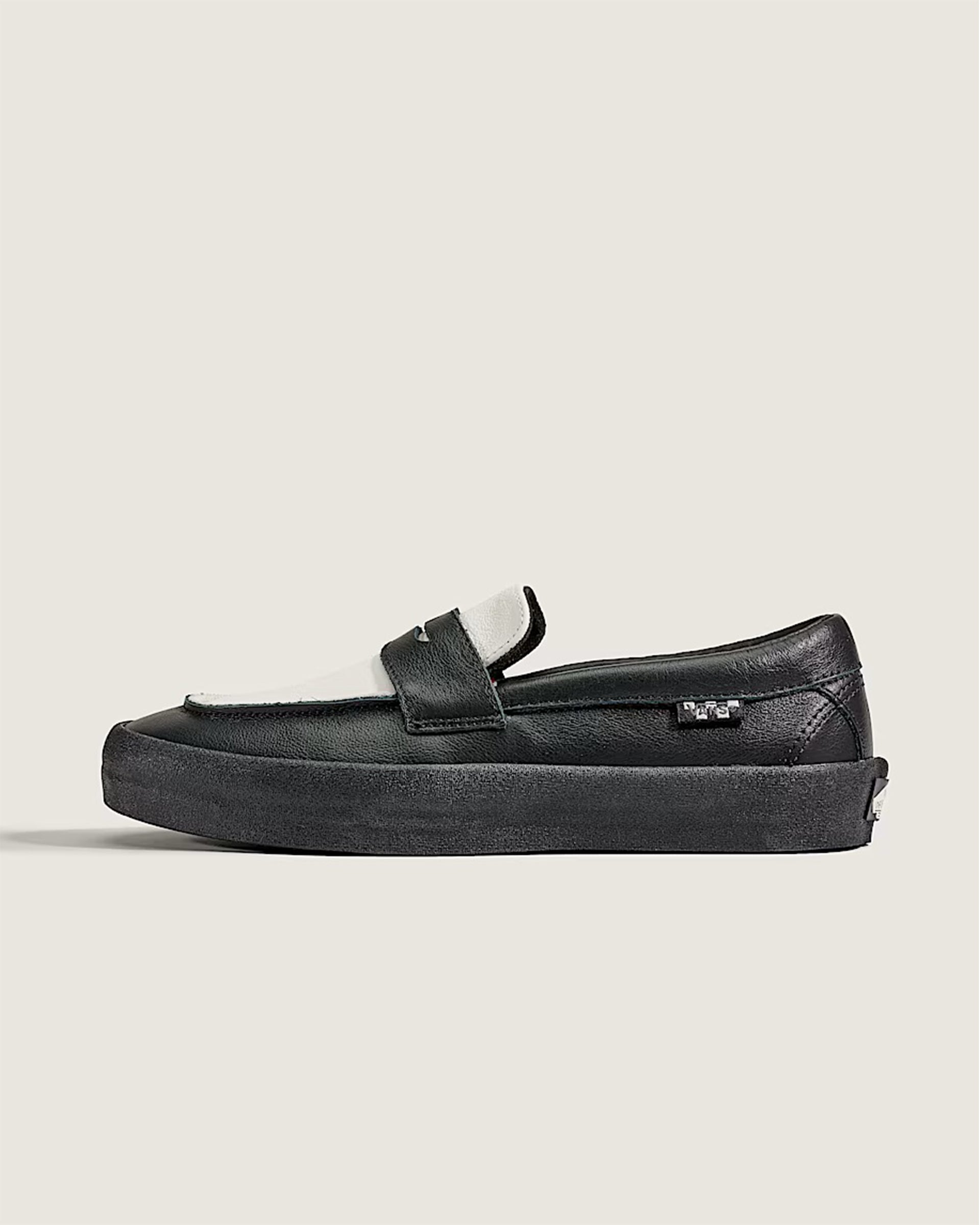 Vans Skate Loafer Shoe - Black/White